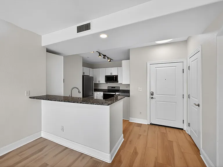 9079 E Panorama Cir #301 — Photo 7