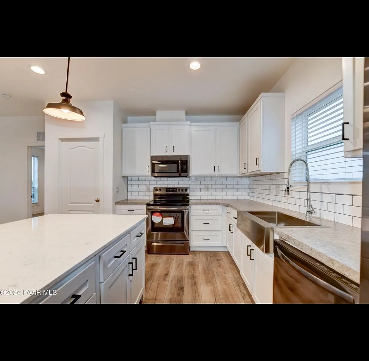 17828 E Hunters Ln — Photo 4