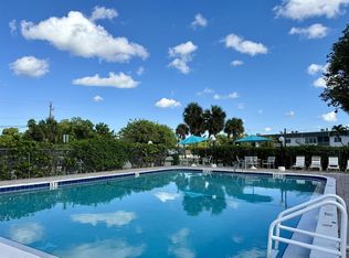 6507 Winfield Blvd APT 130-C, Margate, FL 33063