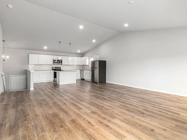 973 Vertex Cir — Photo 6