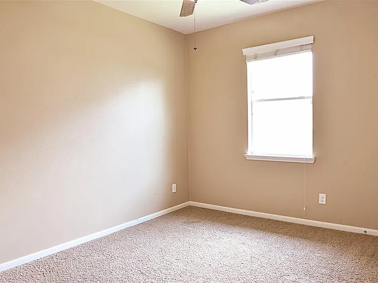 12903 Flat Creek Dr — Photo 24