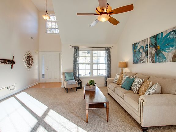 5th image of 105 Drema Ct