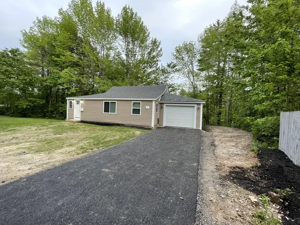 8 Parker Hill Road, Gorham, ME 04038