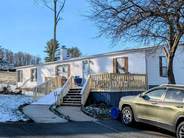 822 Circle Dr, Gap, PA 17527