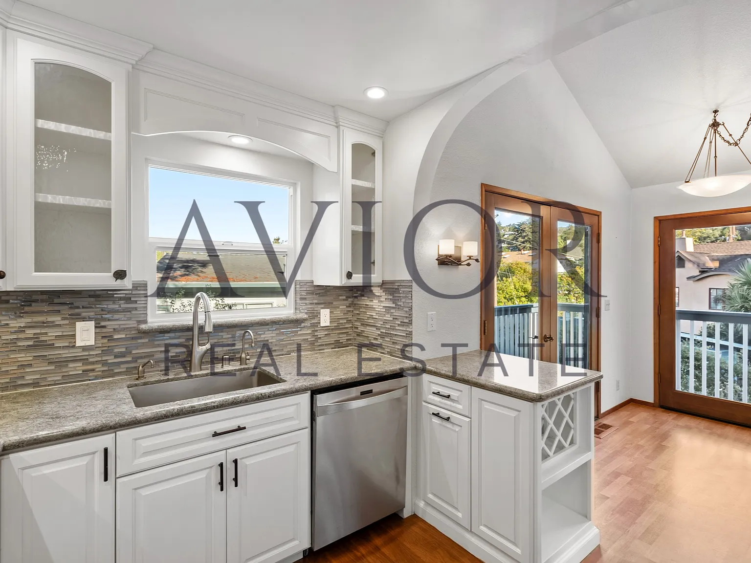 4 bed, 2.5 bath, 1786 sqft, $5,500 — Photo 3