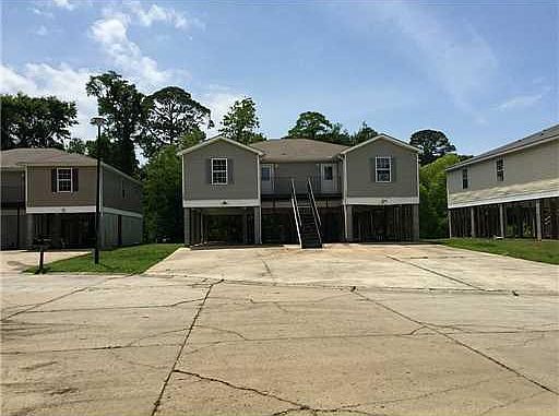 1st image of 913 Parkview Pl