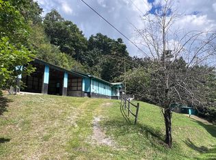 461 Round Ridge Rd, Pineville, KY 40977