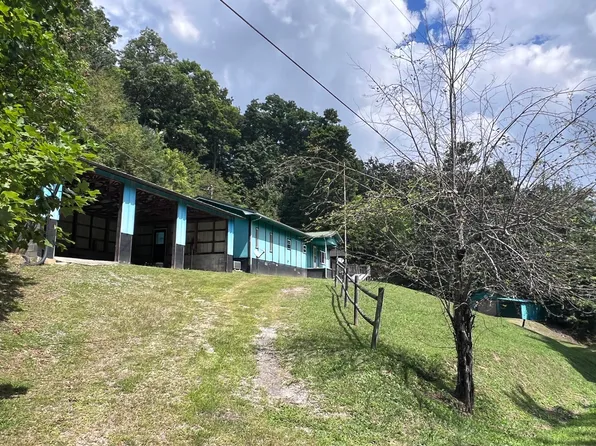 461 Round Ridge Rd, Pineville, KY 40977