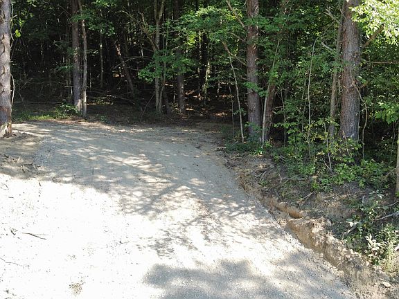 2nd image of Tarklin Valley Rd