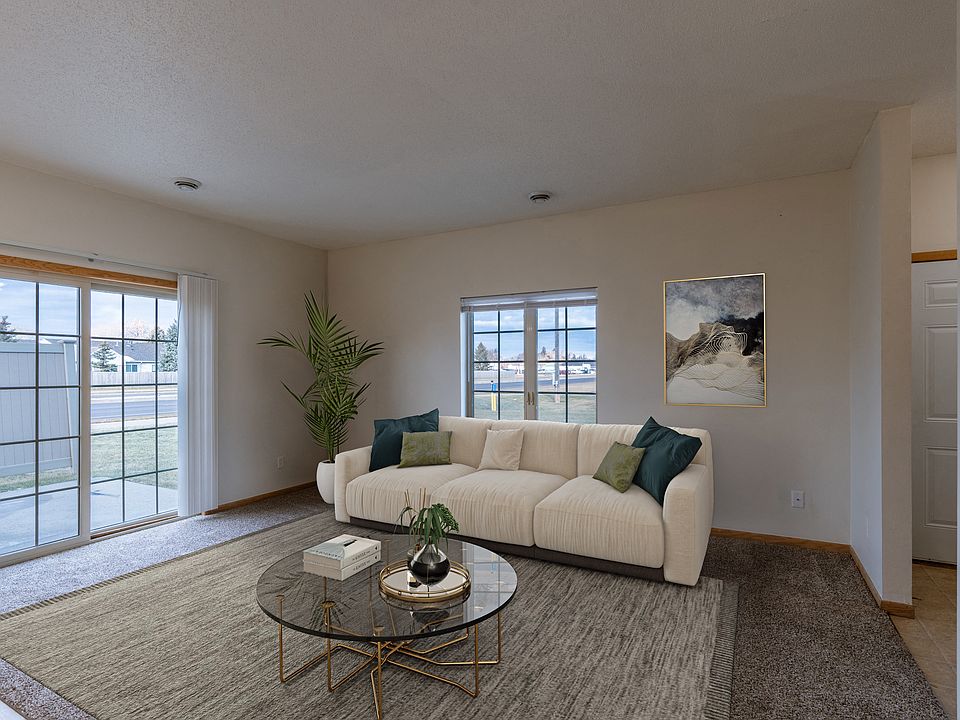 Moorhead, MN Townhomes at Mallard Creek | Living