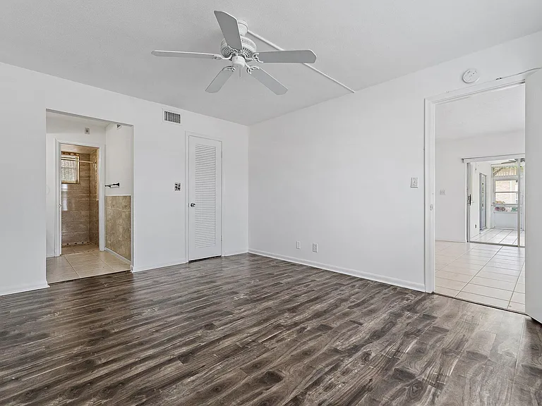 5570 Tamberlane Cir #131 — Photo 15