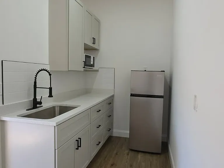 6218 N 44th St #A — Photo 5