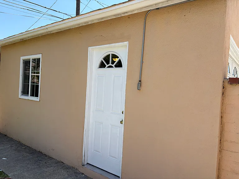 9520 Kennerly St — Photo 24