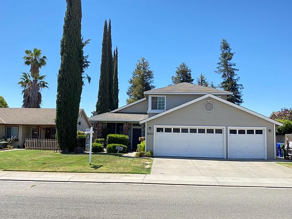 3rd image of 16973 W Yvonne Dr