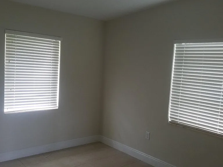 21456 Kenyon Ave — Photo 6