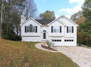 7095 Farm House Ln, Cumming, GA 30028