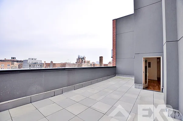 Rented by EXR | media 16