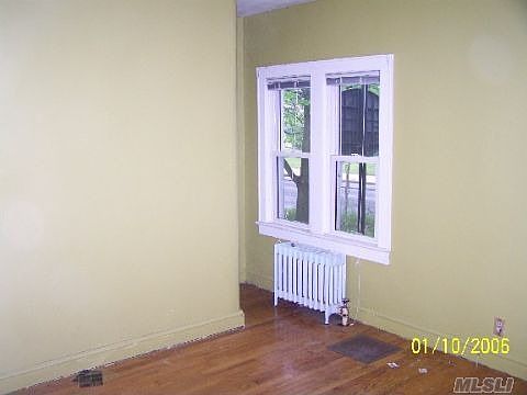 3rd image of 279 Farmers Ave
