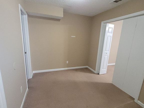 3rd image of 121-123 Mario Cir #121