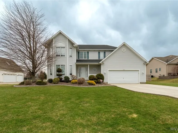 6455 Strickler Rd, Clarence, NY 14031