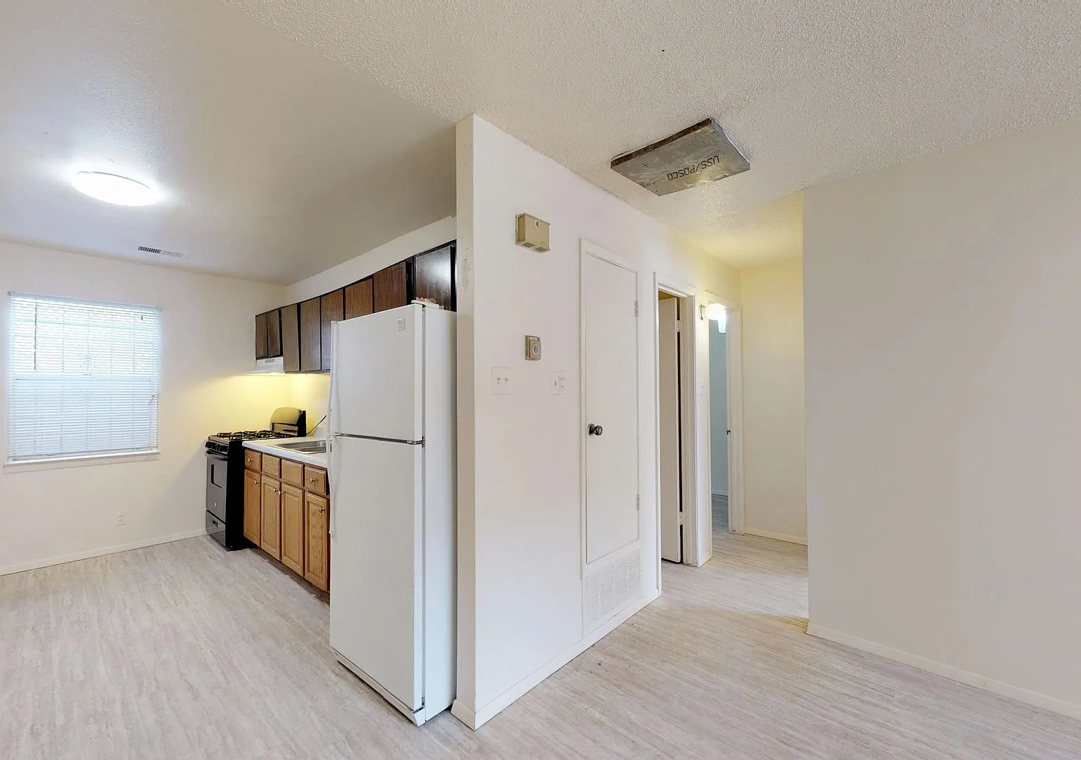 Zodiac Apartments — Photo 3