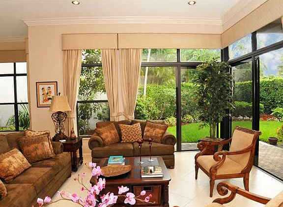 Home For Sale In Broken Sound