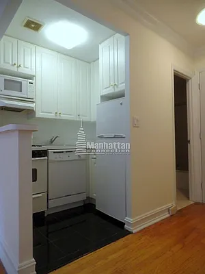 Rented by Manhattan Connection | media 3