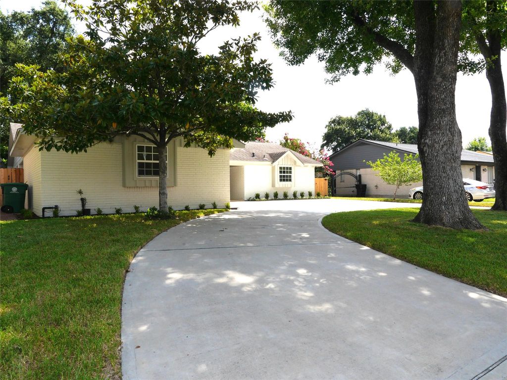 5722 N Braeswood Blvd, Houston, TX - View 4