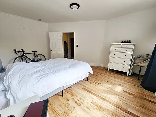 Rented by Compass | media 6