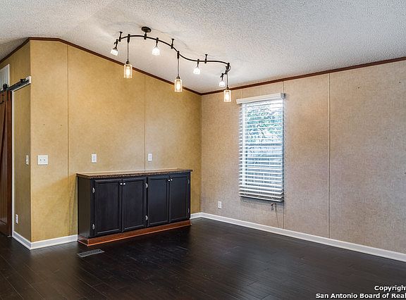 5th image of 320 Brianna Ct