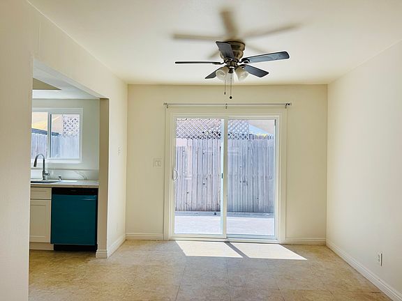 3rd image of 215 Venice Ave #3