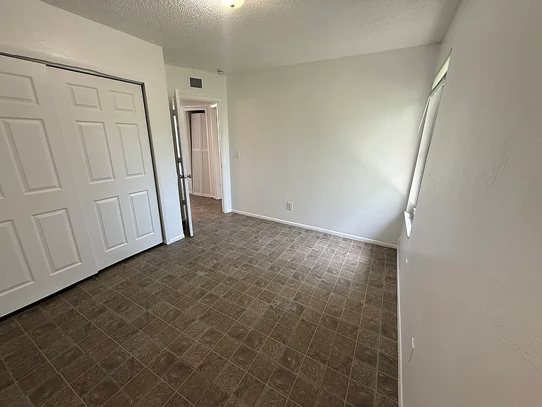 2670 Broadway #7 — Photo 3