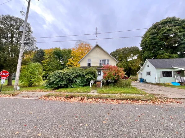 198 E Angel Ave, Barryton, MI 49305