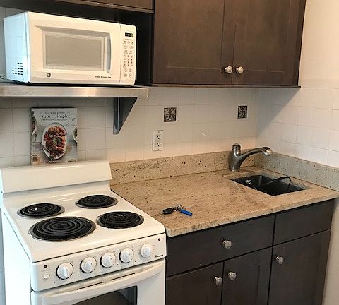 5th image of 29 Hoyt St Unit B1