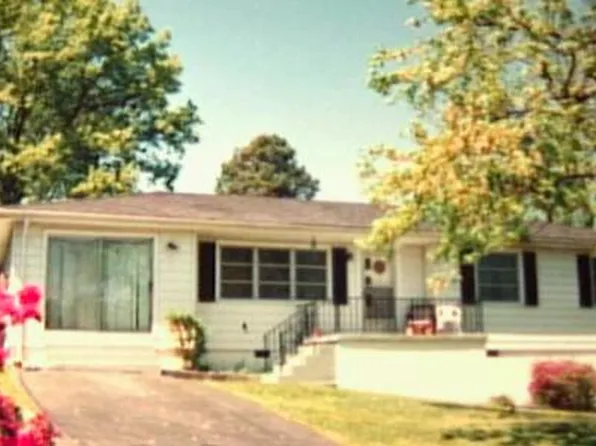 186 Greens Lake Cir, Rossville, GA 30741