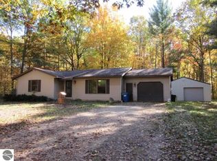 7486 Red Maple Dr, Cadillac, MI 49601