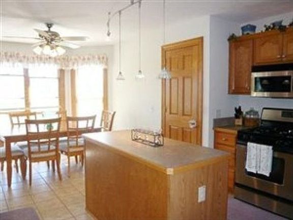 4th image of 1478 Heavenly View Ln