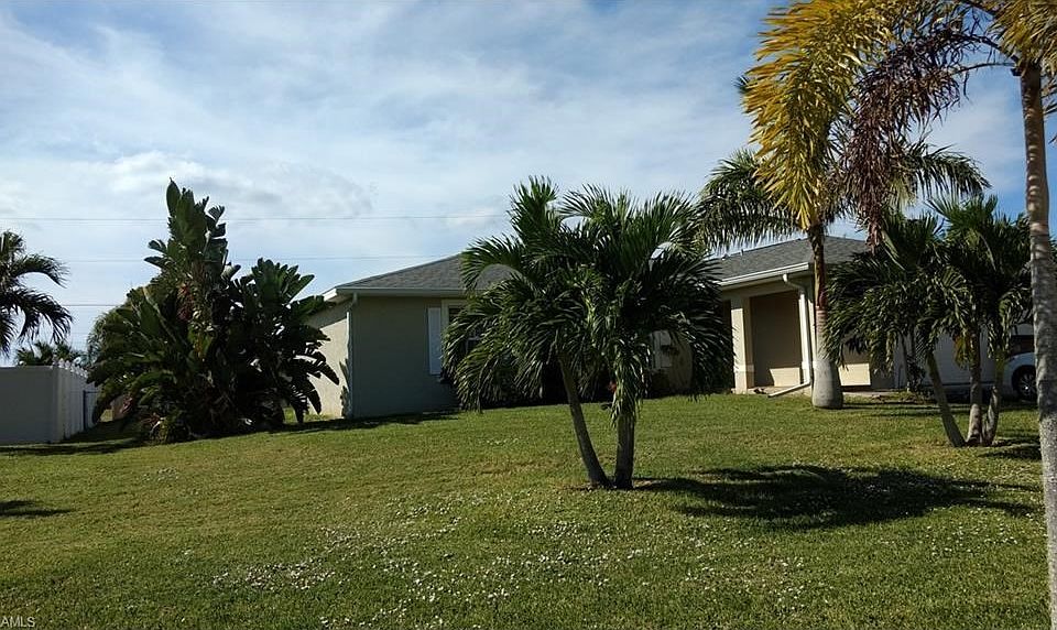 1st image of 3908 SW 20th Ave