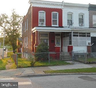 2nd image of 945 N Ashburton St