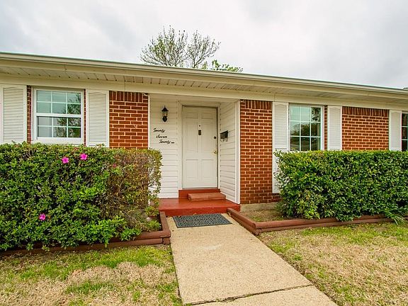 4th image of 2720 Moon River Ln