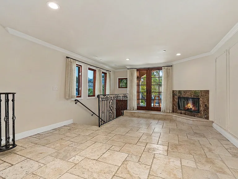 148 W Marquita #B — Photo 5