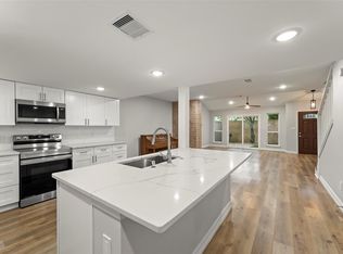 710 Country Place Dr APT G, Houston, TX 77079