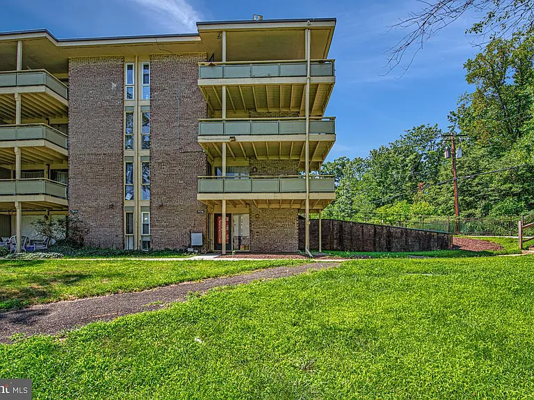 7170 Donnell Pl #C1 — Photo 33