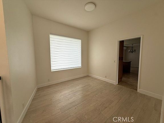 5th image of 150 Greenfield Pl