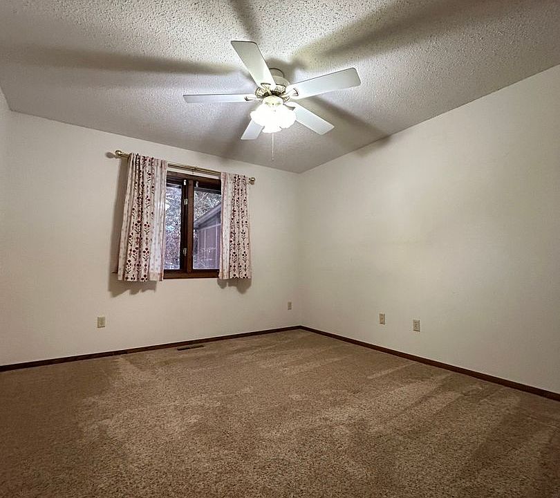 1st image of 3617 Parkwood Pl