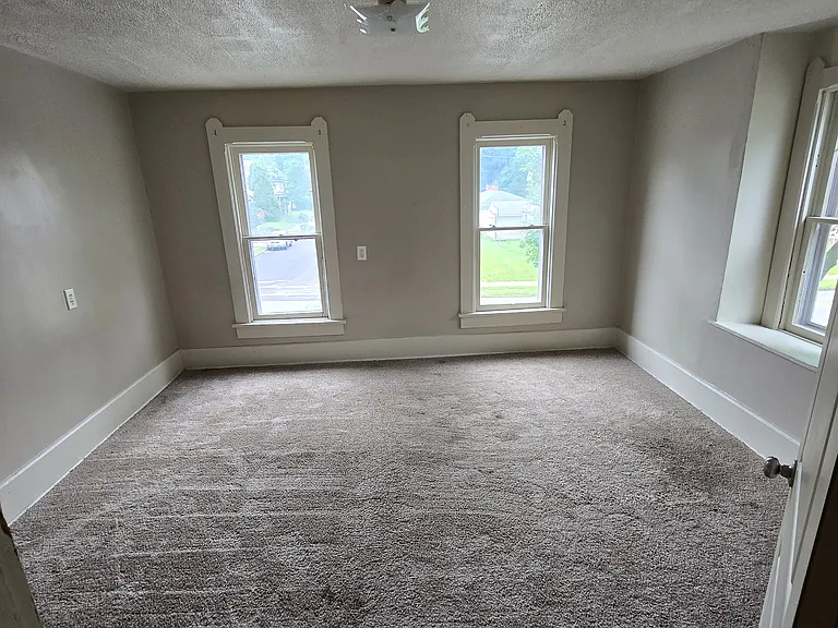 1148 S Arch Ave — Photo 9