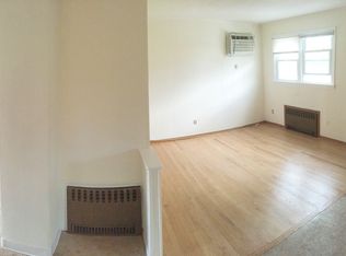 118 Union St, Wood Ridge, NJ 07075