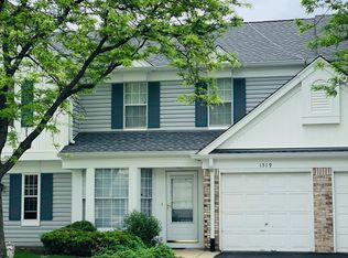 1519 Apple Grove Ln, Westmont, IL