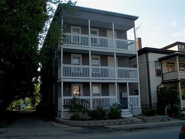 4-family - nicely maintained
