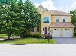 2 Quail Dr S, Phoenixville, PA 19460